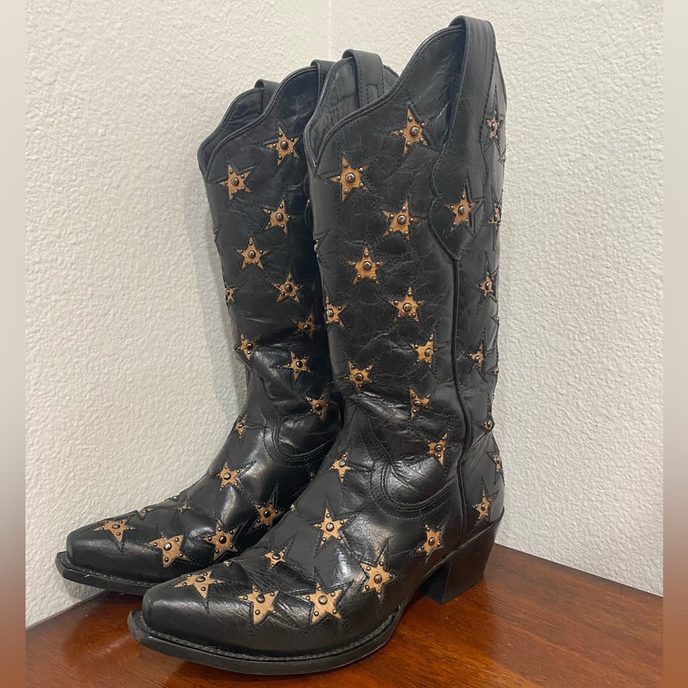 Black Star women’s black boots size 7.5